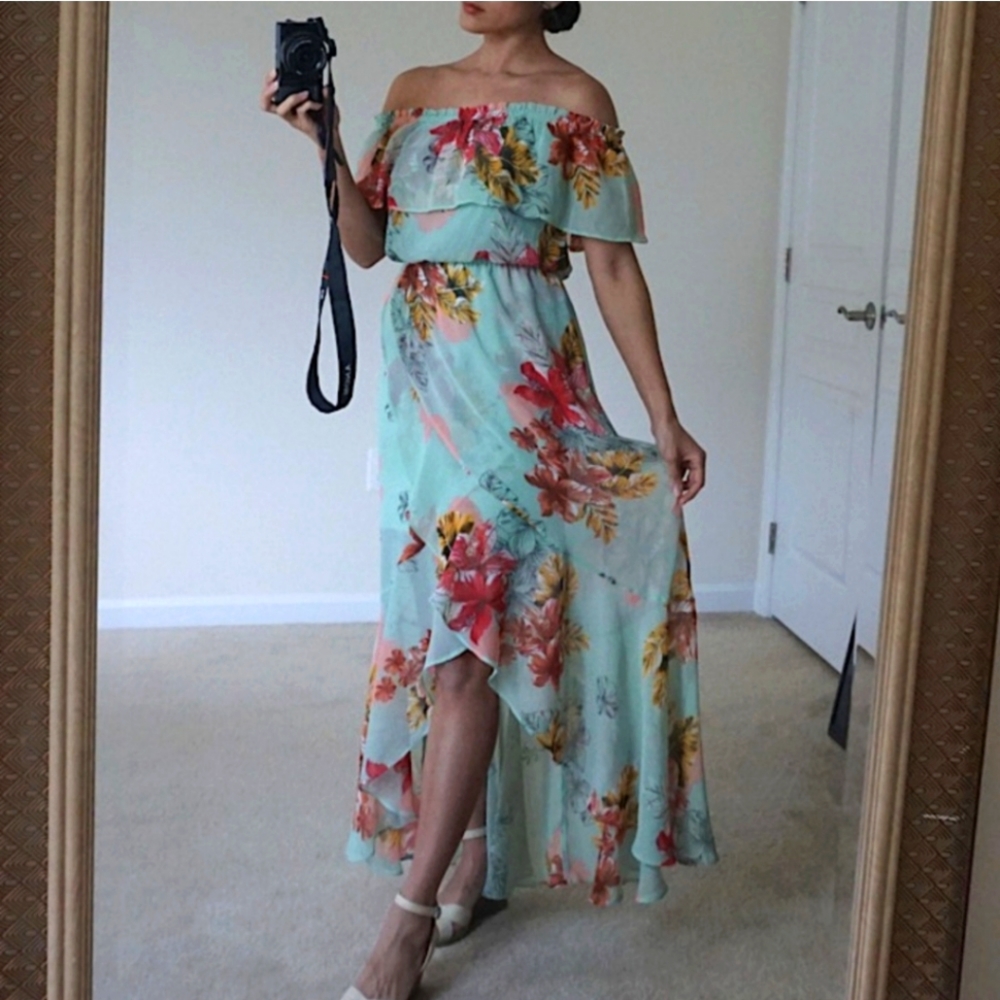 Express Off the shoulder ruffle Light blue/teal tropical floral dress xs